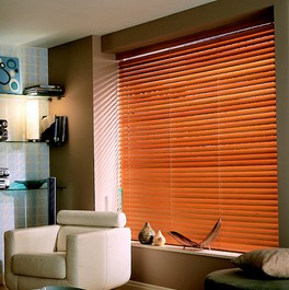 Wood venetain blinds Dove Blinds
